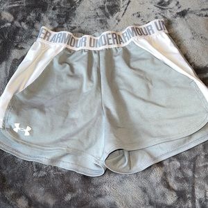 Under Armour shorts💙